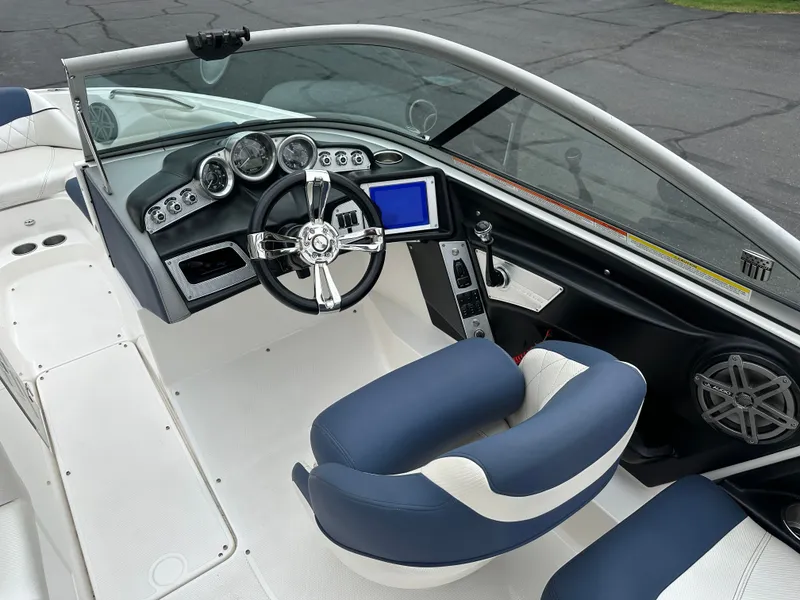 Slide: The Image of MasterCraft X15 2012 - 11