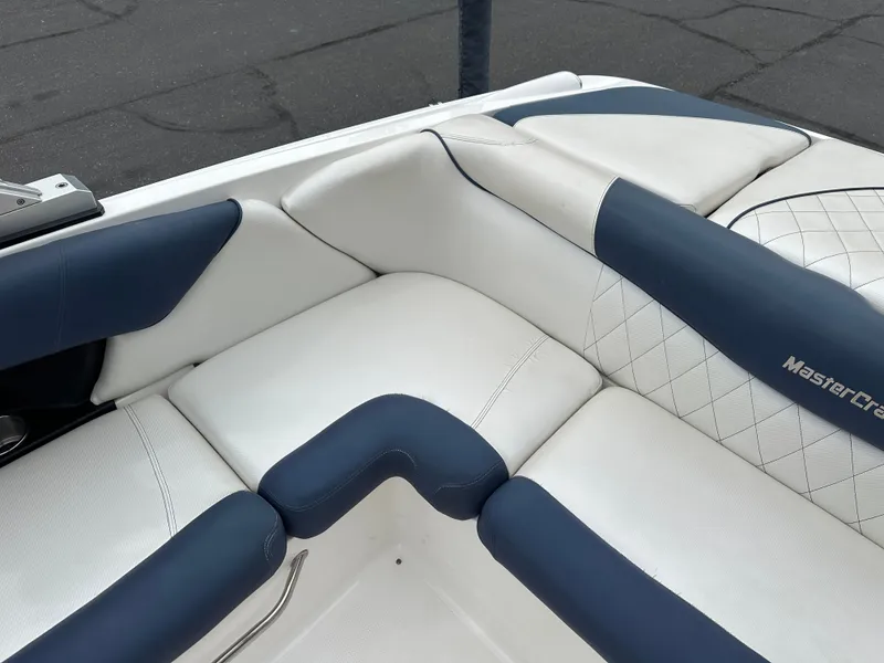 Slide: The Image of MasterCraft X15 2012 - 19