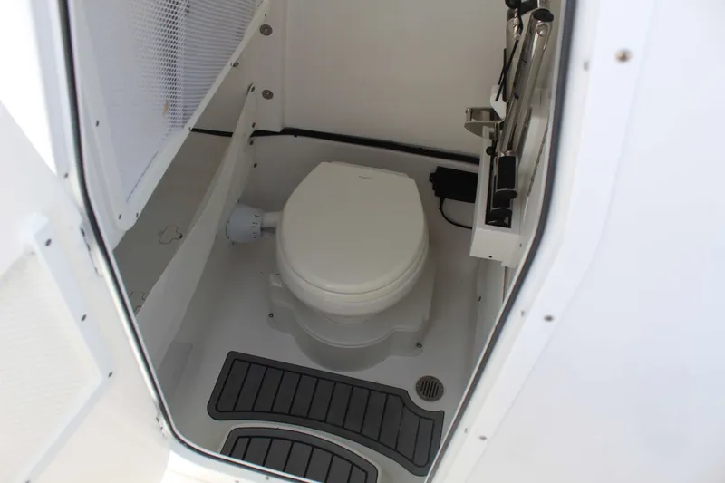 Slide: The Image of Sea Hunt Ultra 275 SE 2024 - 16