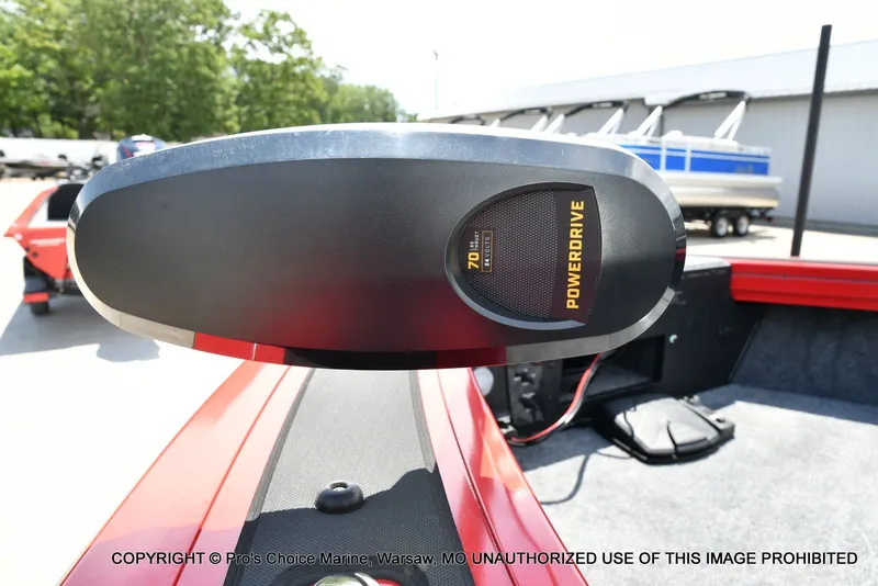 Slide: The Image of Tracker Targa V-18 WT 2026 - 24