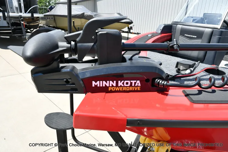 Slide: The Image of Tracker Targa V-18 WT 2026 - 25