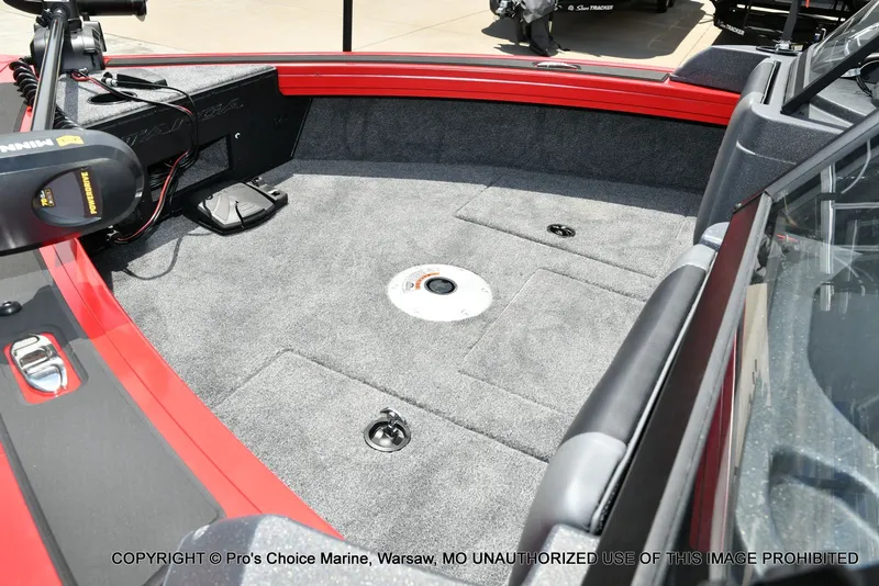 Slide: The Image of Tracker Targa V-18 WT 2026 - 36