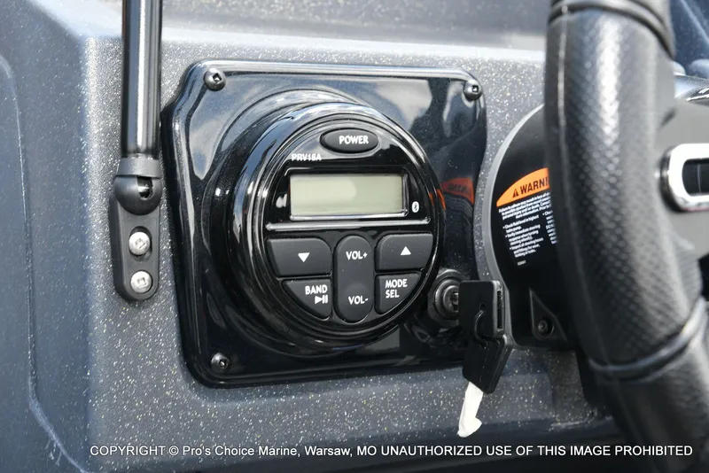 Slide: The Image of Tracker Targa V-18 WT 2026 - 43