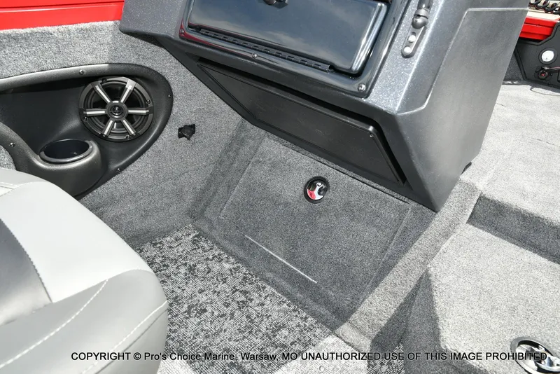 Slide: The Image of Tracker Targa V-18 WT 2026 - 52