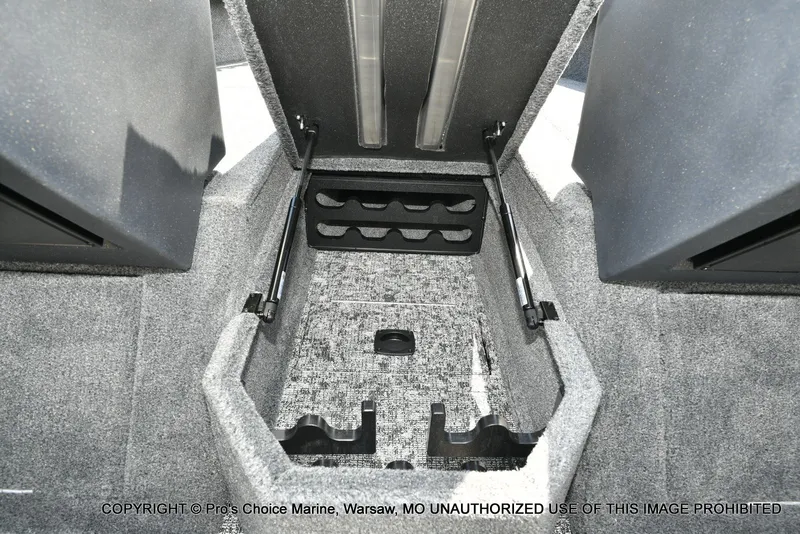 Slide: The Image of Tracker Targa V-18 WT 2026 - 59