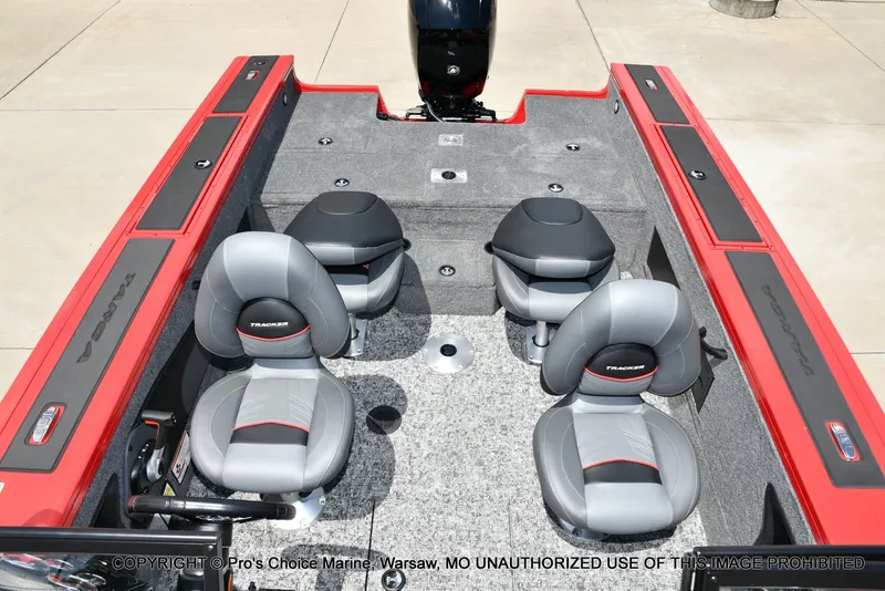 Slide: The Image of Tracker Targa V-18 WT 2026 - 68