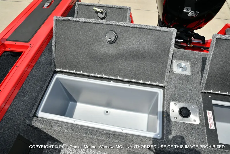 Slide: The Image of Tracker Targa V-18 WT 2026 - 77