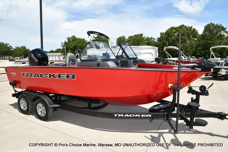 Slide: The Image of Tracker Targa V-18 WT 2026 - 92