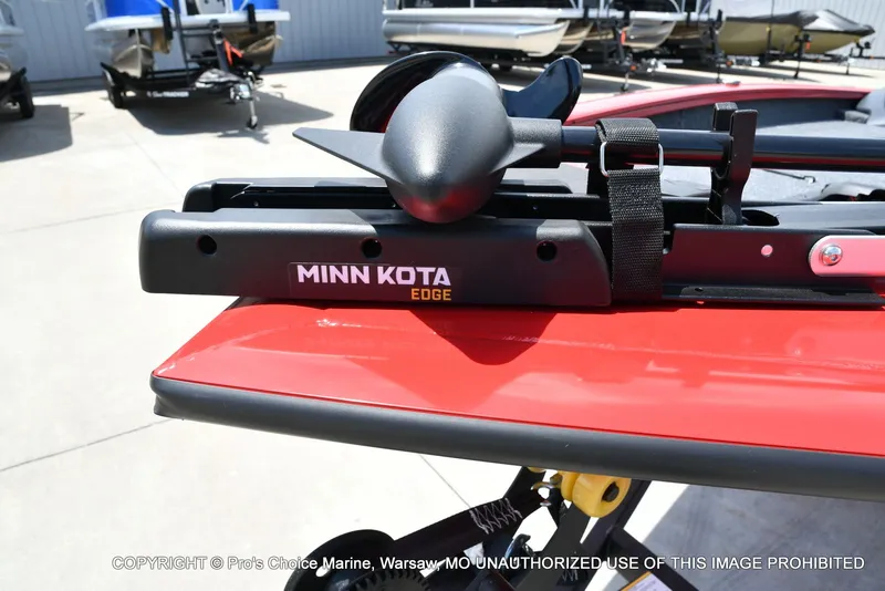 Slide: The Image of Tracker Pro Team 190 2026 - 23