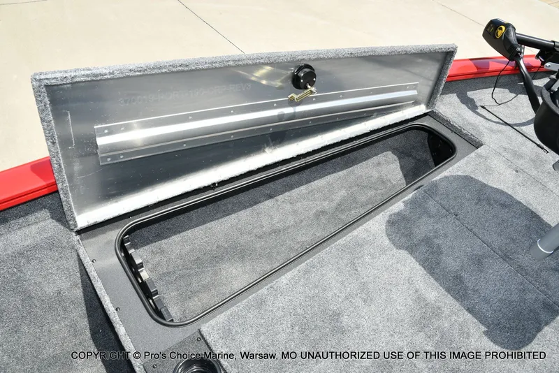 Slide: The Image of Tracker Pro Team 190 2026 - 53