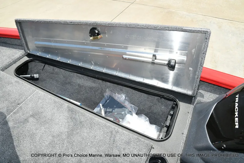 Slide: The Image of Tracker Pro Team 190 2026 - 56