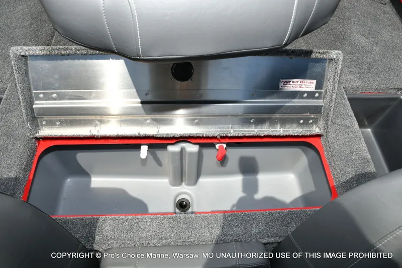 Slide: The Image of Tracker Pro Team 190 2026 - 59