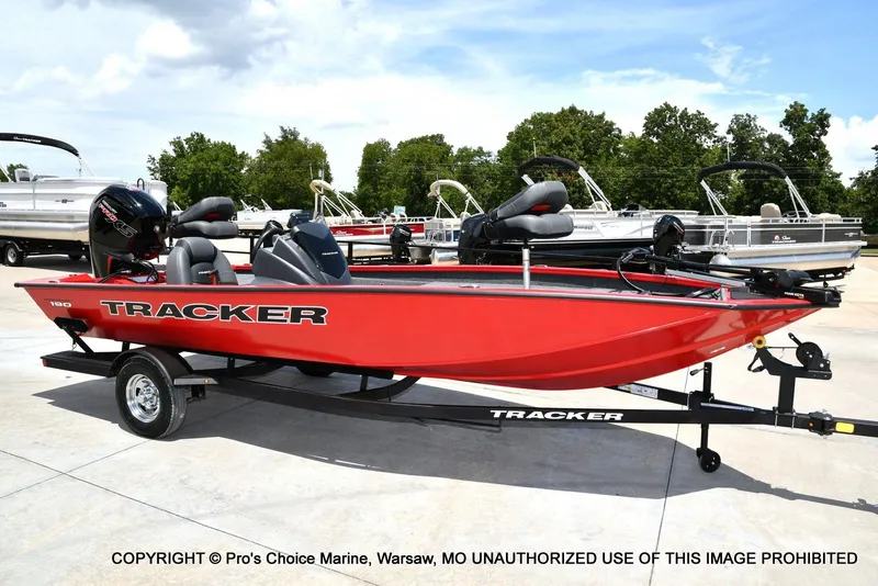 Slide: The Image of Tracker Pro Team 190 2026 - 67