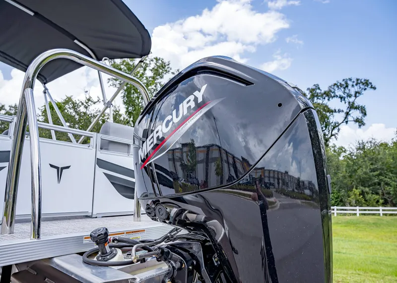 Slide: The Image of Tahoe SLT 23' Quad Lounge 2025 - 5