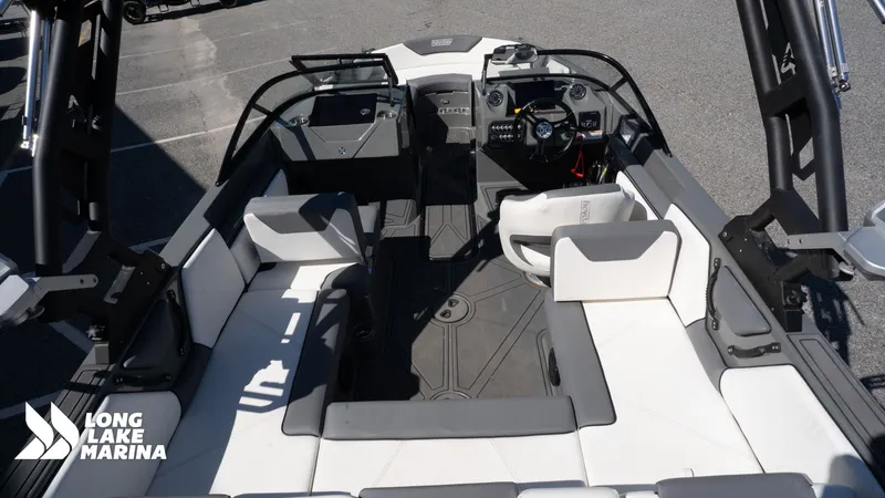 Slide: The Image of Heyday Wake Boats WT Surf 2023 - 13