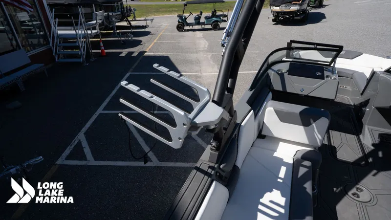 Slide: The Image of Heyday Wake Boats WT Surf 2023 - 15