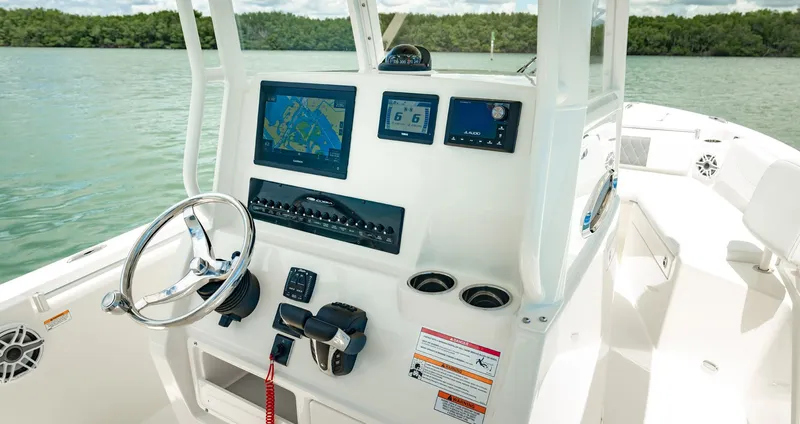 Slide: The Image of Cobia 240 CC 2026 - 13