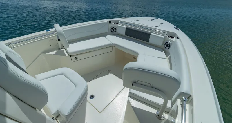 Slide: The Image of Cobia 240 CC 2026 - 9