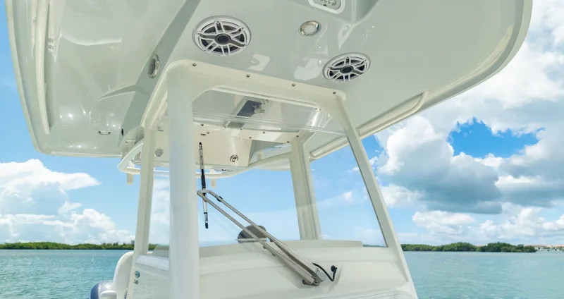 Slide: The Image of Cobia 240 CC 2026 - 20