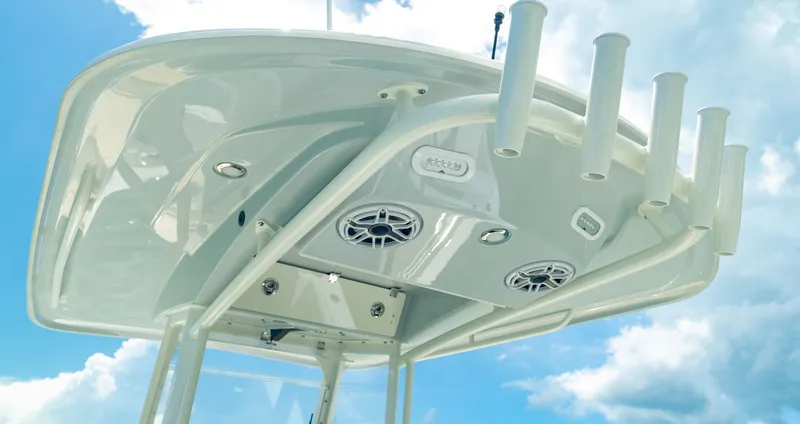 Slide: The Image of Cobia 240 CC 2026 - 21