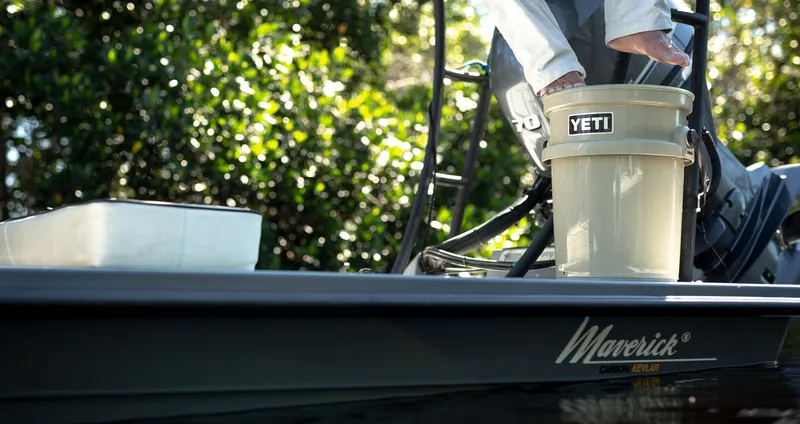 Slide: The Image of Maverick 17 HPX-S 2026 - 22