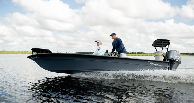 Slide: The Image of Maverick 17 HPX-S 2026 - 3