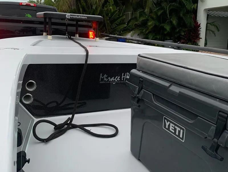 Slide: The Image of Maverick 17 HPX-V 2026 - 16