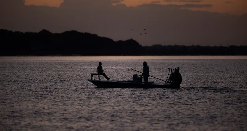 Slide: The Image of Maverick 18 HPX-V 2026 - 18