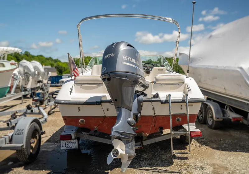 Slide: The Image of Boston Whaler 18 Ventura 2000 - 6