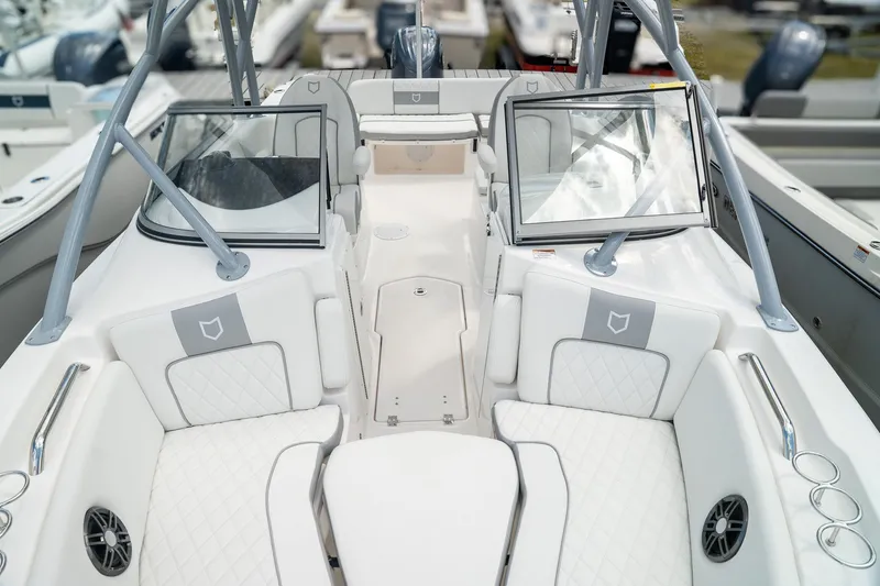 Slide: The Image of Sea Fox 228 Traveler 2026 - 14