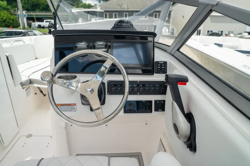 Slide: The Image of Sea Fox 228 Traveler 2026 - 18