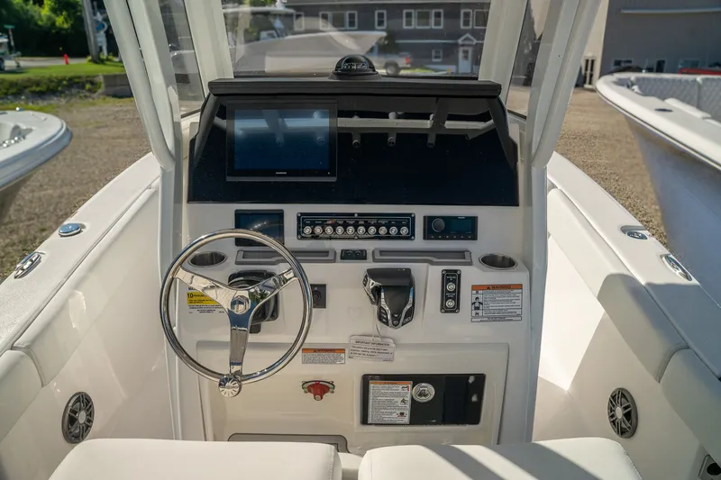 Slide: The Image of Sea Fox 248 Commander 2026 - 15