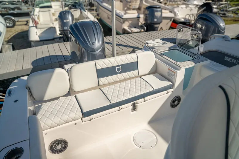 Slide: The Image of Sea Fox 248 Commander 2026 - 17