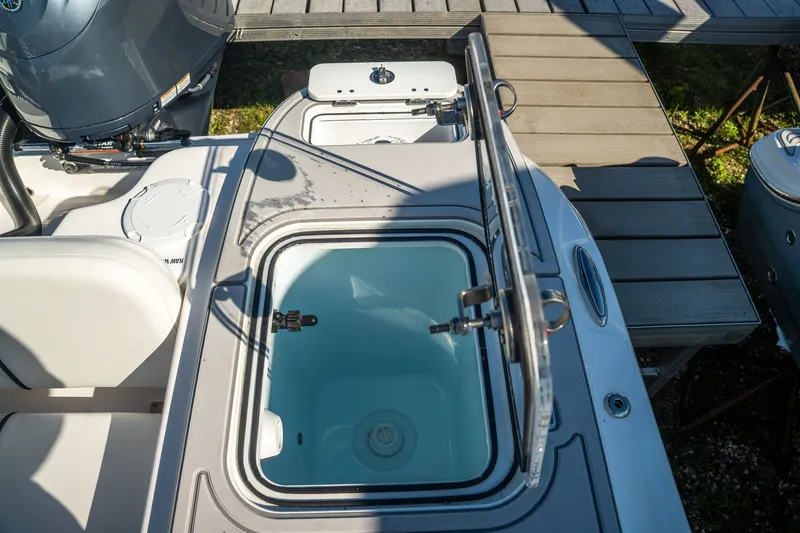 Slide: The Image of Sea Fox 248 Commander 2026 - 19