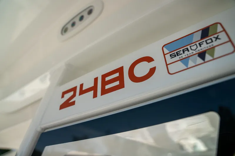 Slide: The Image of Sea Fox 248 Commander 2026 - 3