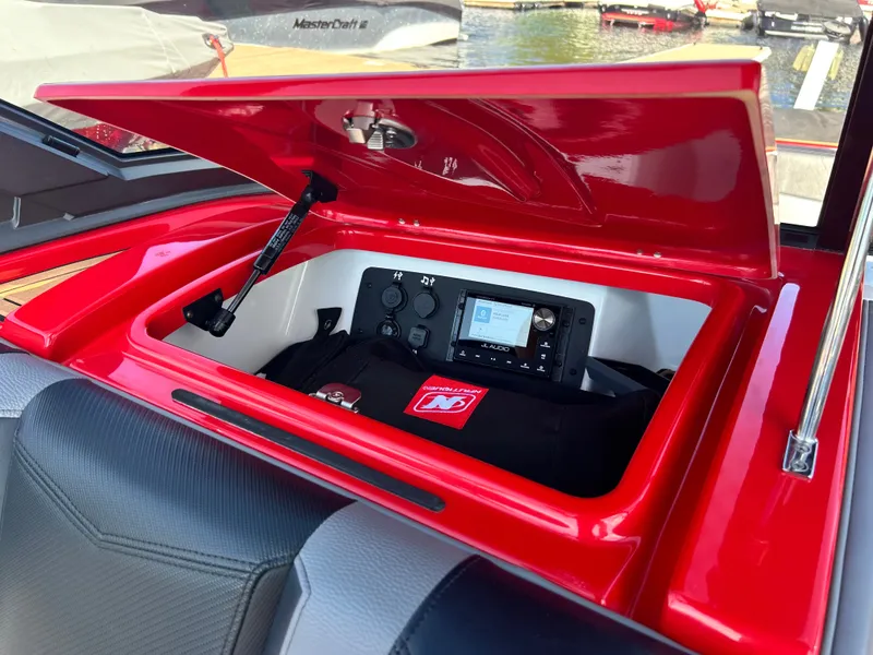 Slide: The Image of Nautique G23 2020 - 9