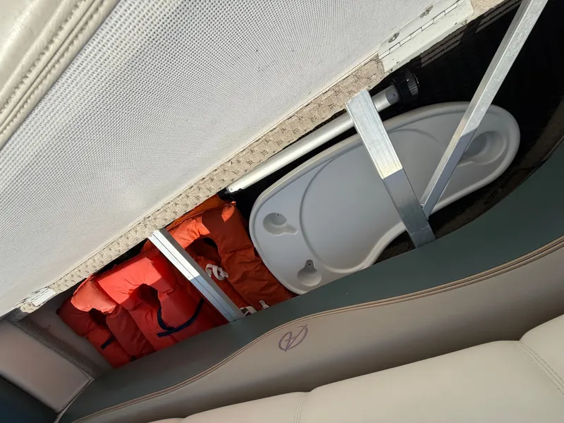 Slide: The Image of Avalon Paradise 2007 - 13