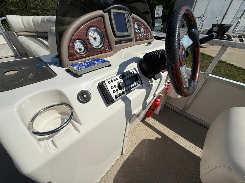 Slide: The Image of Avalon Paradise 2007 - 5