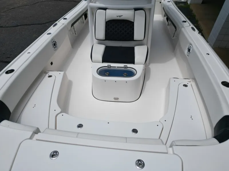 Slide: The Image of Tidewater 2700CB 2021 - 12