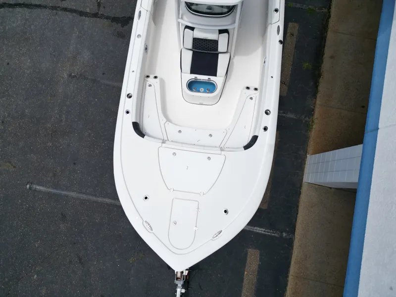 Slide: The Image of Tidewater 2700CB 2021 - 13