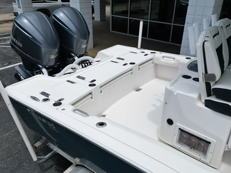 Slide: The Image of Tidewater 2700CB 2021 - 15