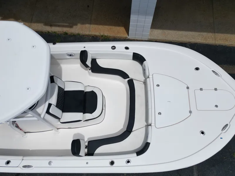 Slide: The Image of Tidewater 2700CB 2021 - 29