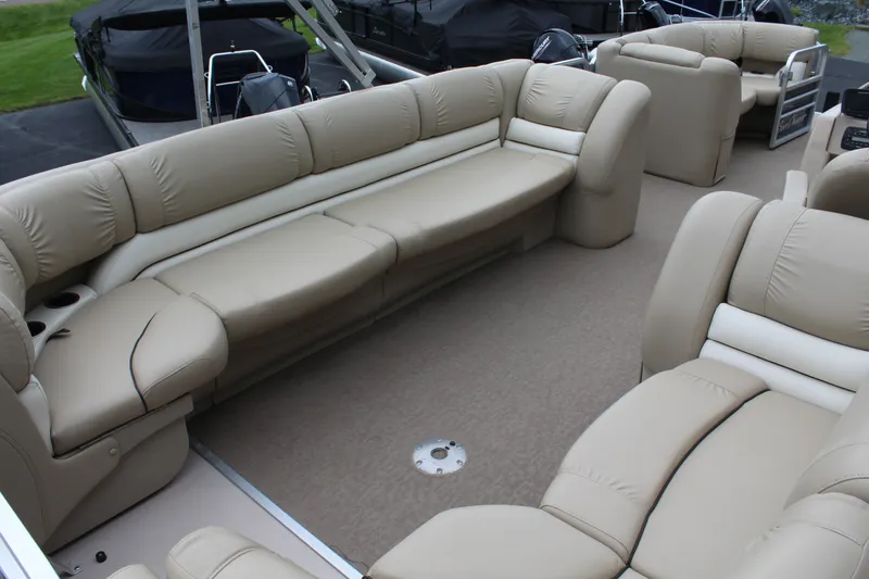 Slide: The Image of SunChaser Classic 8524 L 2016 - 16