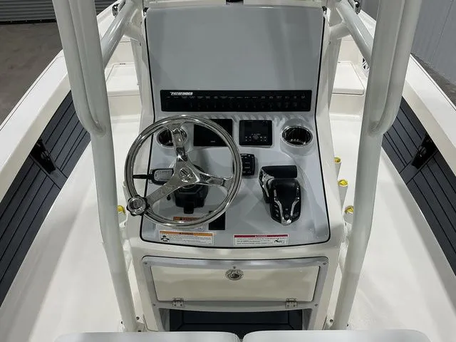 Slide: The Image of Pathfinder 2500 Hybrid 2026 - 17