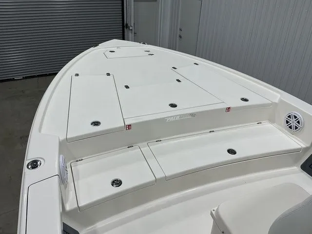 Slide: The Image of Pathfinder 2500 Hybrid 2026 - 19