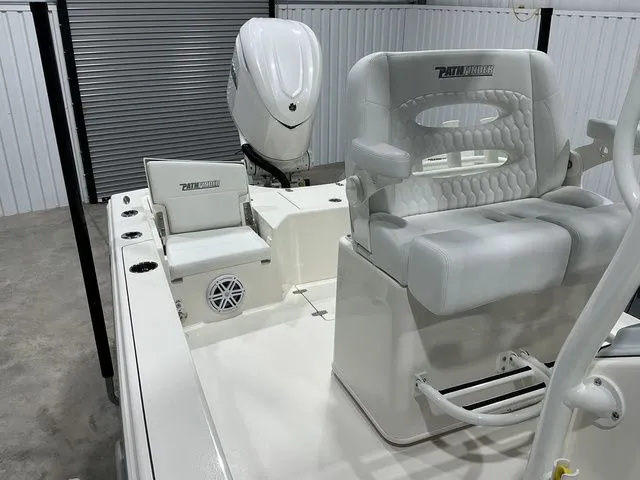 Slide: The Image of Pathfinder 2500 Hybrid 2026 - 20