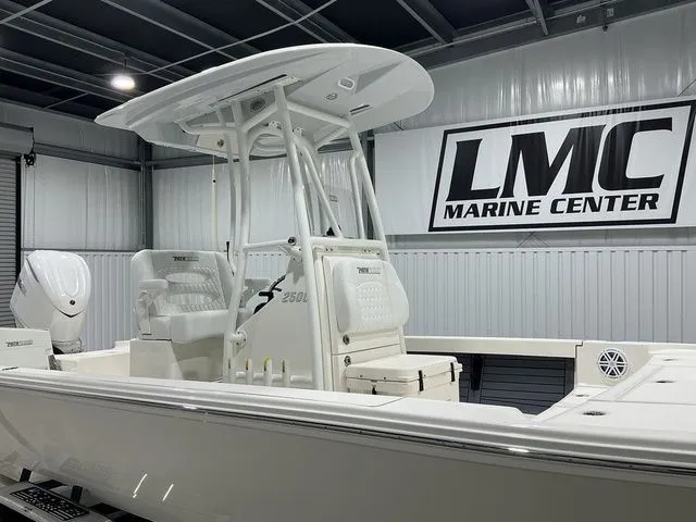 Slide: The Image of Pathfinder 2500 Hybrid 2026 - 6