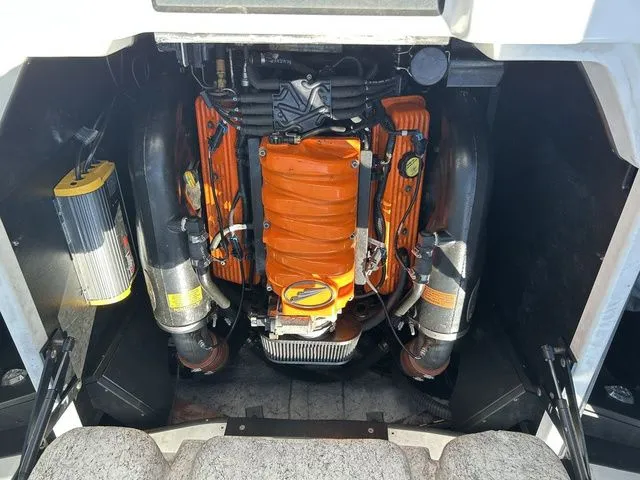 Slide: The Image of Tigé Z1 2014 - 25