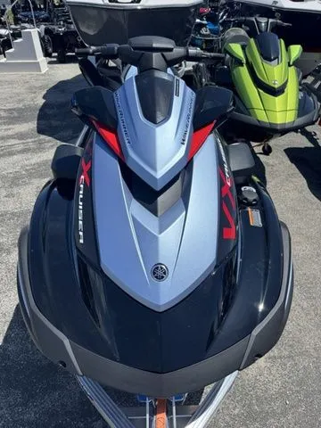 Slide: The Image of Yamaha VX Cruiser 2025 - 3