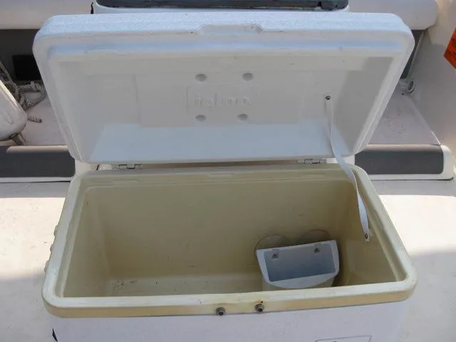 Slide: The Image of Boston Whaler RAGE 15 W/TRAILER 1998 - 24